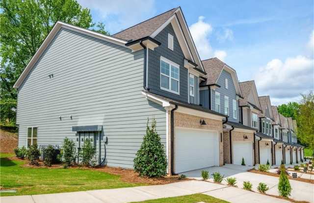 5120 Hillington Way Gallery 3