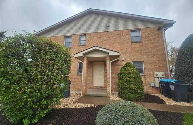 2 Rosemont Court photos photos