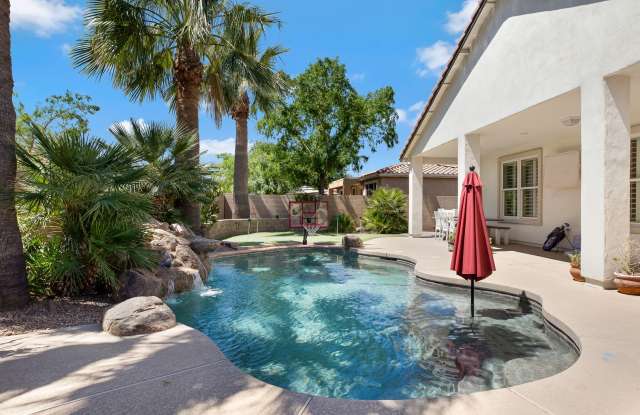 Charming Home with heated Pool  Spa! Amazing floorpan! photos photos