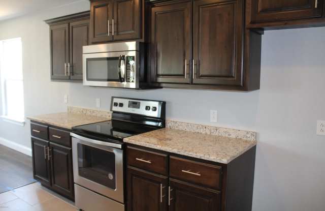 13764 Pella Lane Gallery 3