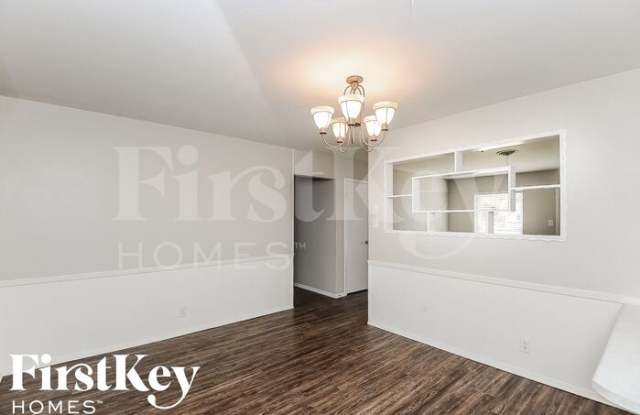 956 Dee Lane Gallery 4