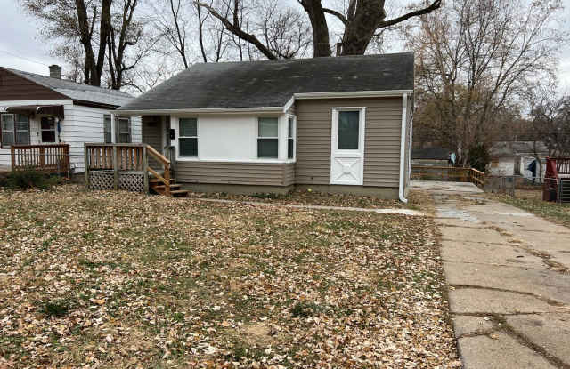 Fully Remodeled 2 Bed 1 Bath!! photos photos