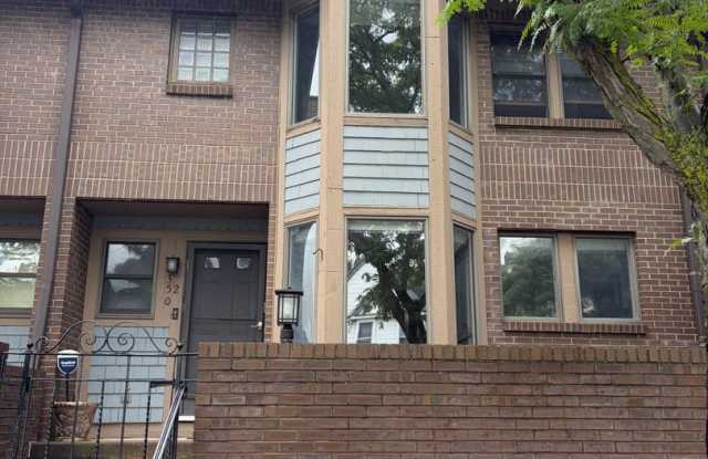 2 bedroom 1.5 bath Townhouse available September! photos photos