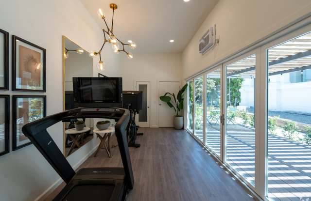 Apartments close to Downtown LA with Gym, BBQ Area, Laundry Facilities and More! photos photos