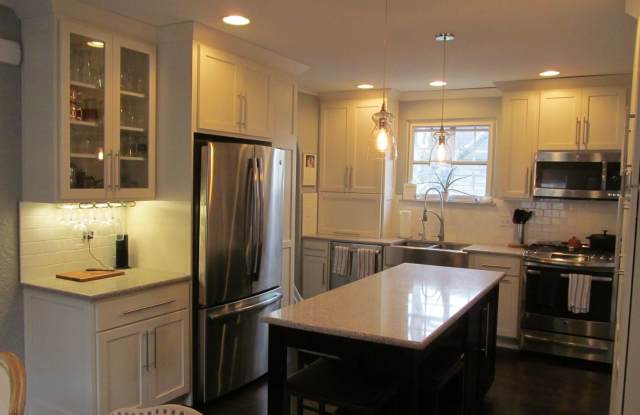 418 E. Pokagon Gallery 2