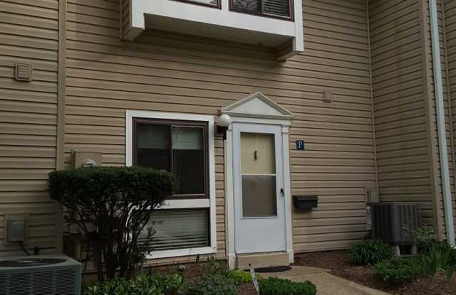 280 P Hilltop Lane - 280 Hilltop Ln, Annapolis, MD 21403