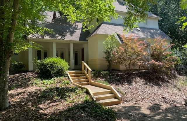 Newly Renovated Home Available for July! photos photos