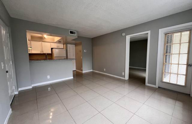 700 EXECUTIVE CENTER Drive Gallery 4