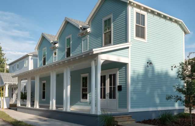 Porter's Lakeside - Luxury 4 Bedroom, 4 Bathroom House - 608 Southwest 5th Terrace, Gainesville, FL 32601