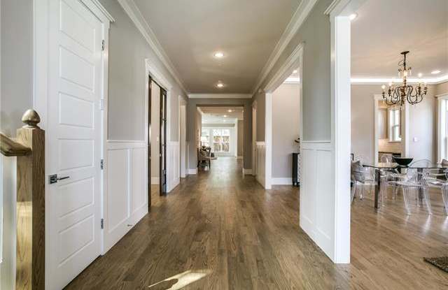 6809 Woodland Drive Gallery 2