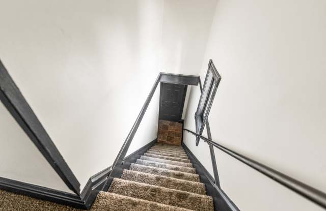 113 Elm Street Gallery 2