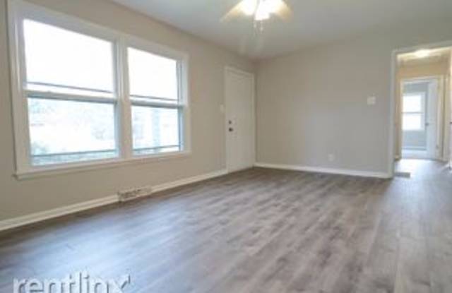 4220 Eastland Dr. Gallery 3