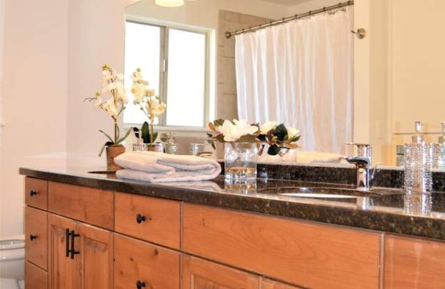 372 South 200 East photos photos