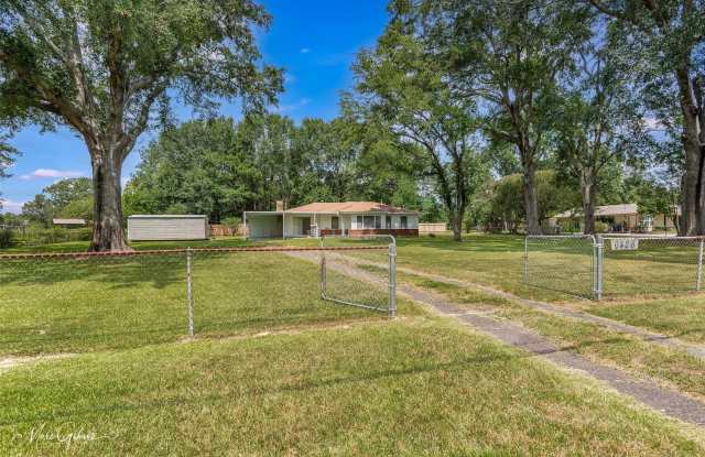 6426 Colquitt Road Gallery 1