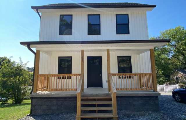 705 W Rhoten St, Jefferson City, TN 37760 Gallery 1