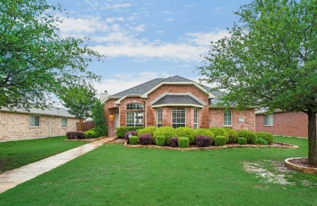 116 Maywood Drive Gallery 3
