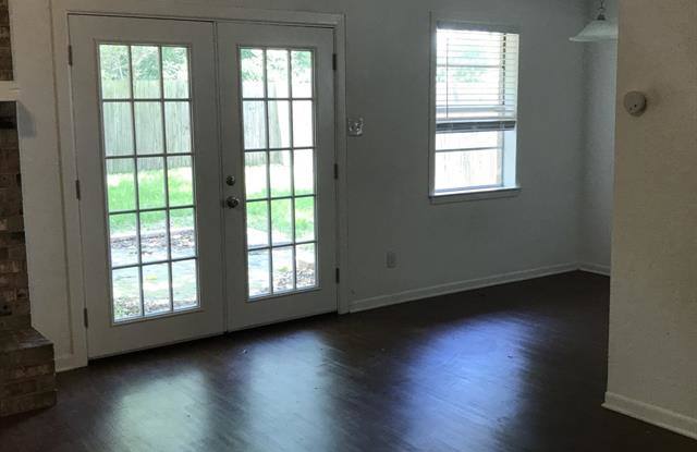3307 Huisache Street Gallery 4