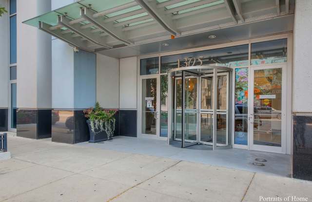 1305 South MICHIGAN Avenue Gallery 2