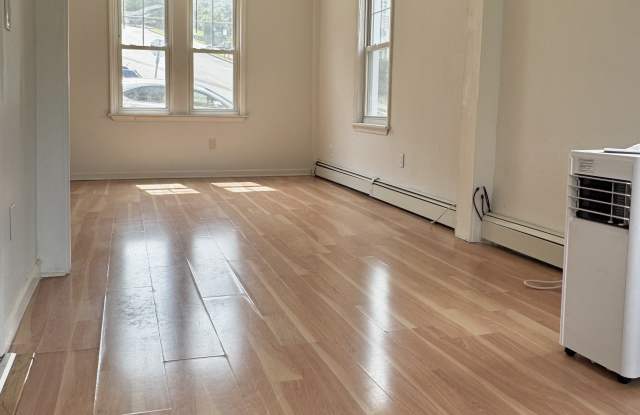 41 Clinton Place Gallery 3