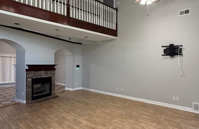 Large 3 Bed 3 Bath home Millington - 7922 Oak Spring Cove, Millington, TN 38053