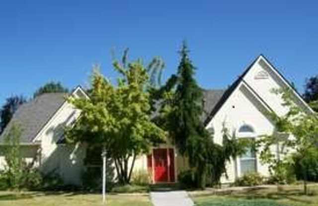 Beautiful home in Eagle, 3Bd/2Bth/2Car, 1932Sqft, Bonus Rm photos photos