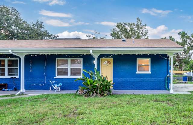 Fantastic Updated 2BR/1BA Duplex in Largo! - 2545 Hillsdale Avenue, Largo, FL 33774