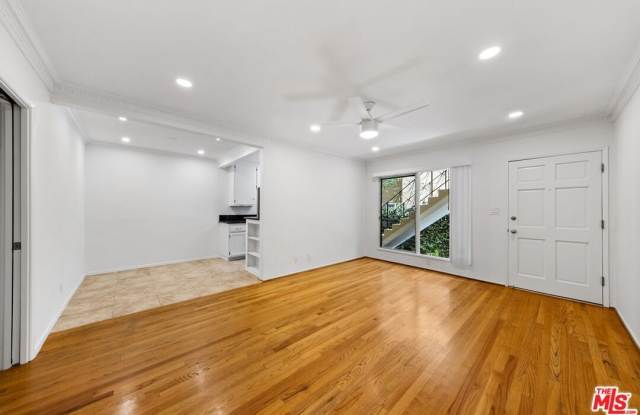 1037 11th St photos photos