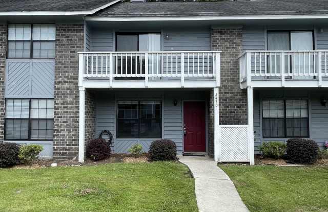 2430 Woodstock Ave photos photos