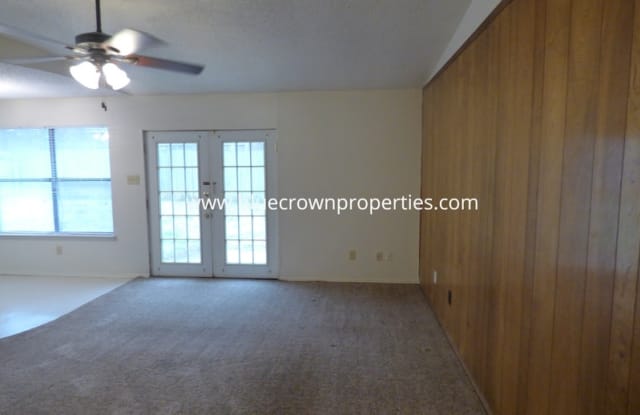 8 Shady Valley Ct - 8 Shady Valley Ct, Mansfield, TX 76063