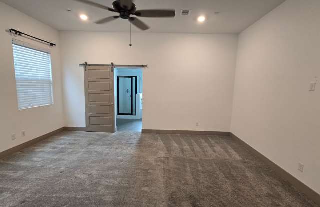 9405 Parkwood Manor Dr - House in Shafter, CA. photos photos 9405 Parkwood Manor Dr - House in Shafter, CA. photos photos