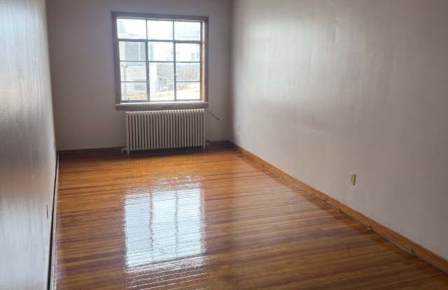 41 S Oak St photos photos