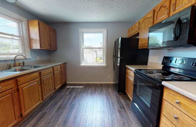 530 Hull Avenue - 530 Hull Avenue, Findlay, OH 45840