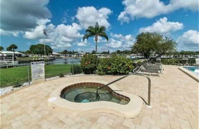 150 Englewood Isles Pkwy Gallery 2