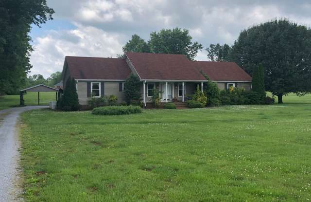 3 Bed, 2 Bath, 2200sqft on 1 Acre in Lebanon! photos photos 3 Bed, 2 Bath, 2200sqft on 1 Acre in Lebanon! photos photos