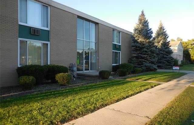 1471 W 9 MILE Road - 1471 West Nine Mile Road, Ferndale, MI 48220