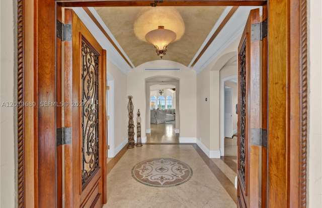 2244 Fisher Island Dr Gallery 3