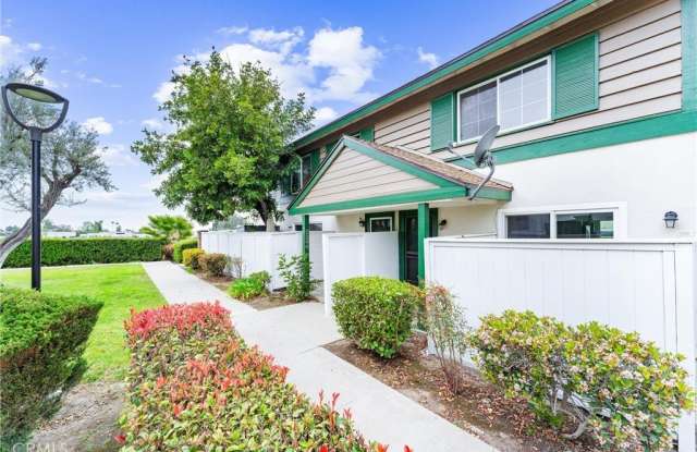 8242 Henderson Green photos photos