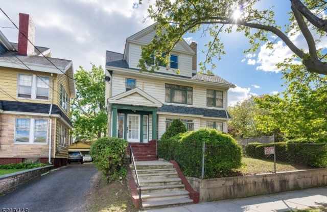 148 Lyons Ave - 148 Lyons Avenue, Newark, NJ 07112