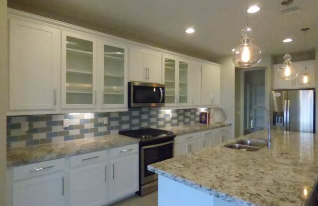 17726 W Granite View Dr Gallery 2