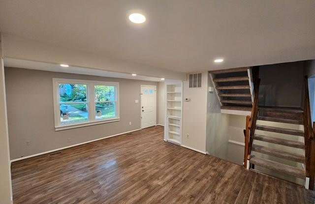 8135 LOVING FOREST Court Gallery 2