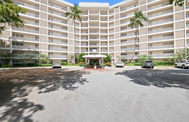 3051 N Course Drive Gallery 3