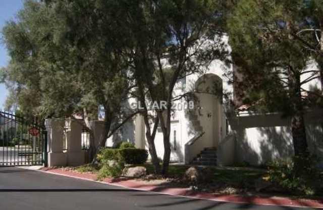 7636 ROLLING VIEW Drive Gallery 2