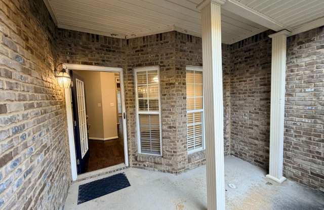 Spacious 3-Bedroom Townhome with Garage & Private Fenced Backyard Gallery 3