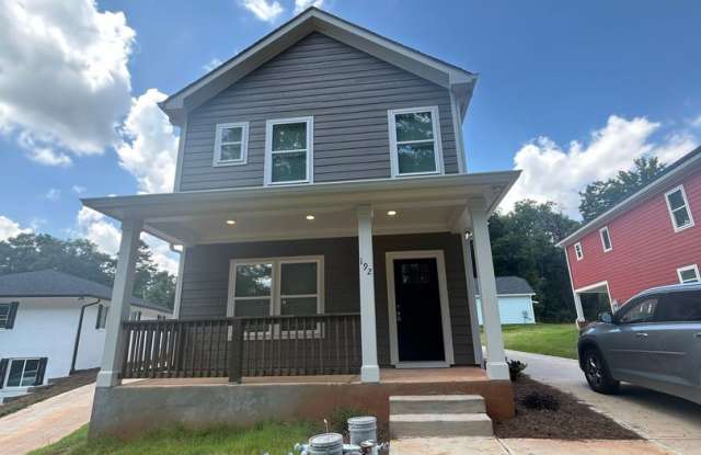 NOW LEASING FOR AUGUST 2026! photos photos