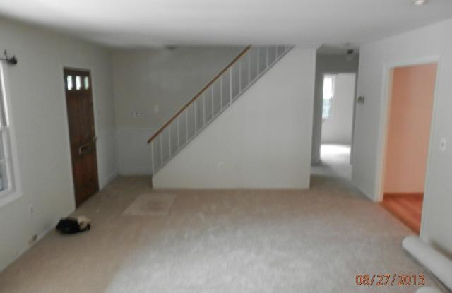 3904 WAKEFIELD LANE Gallery 3