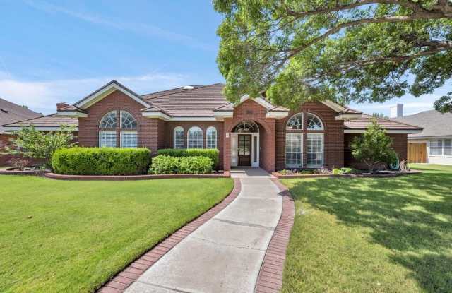 5305 Ridgefield Court Gallery 1