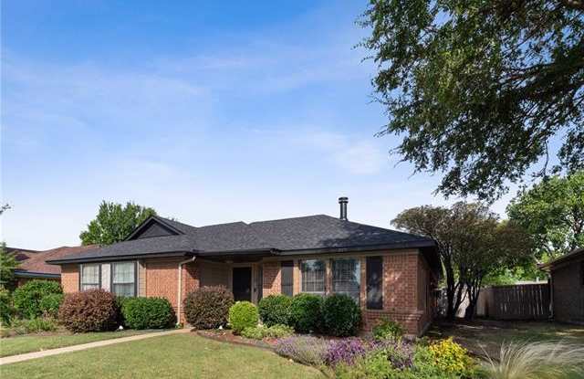 304 Periwinkle Drive Gallery 2