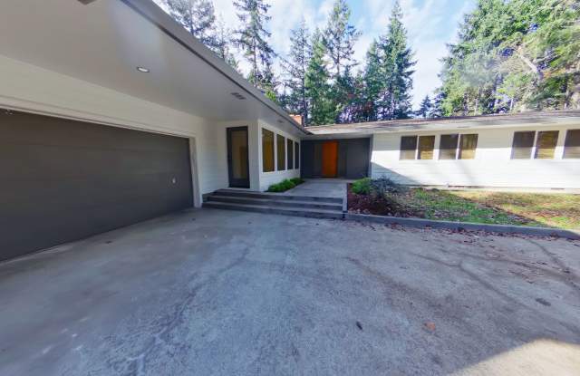 Large Beautiful Home in the Hills photos photos