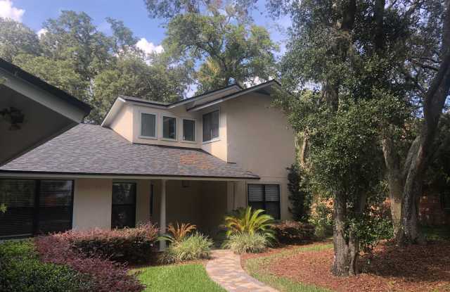 255 BRIARWOOD LN Gallery 3