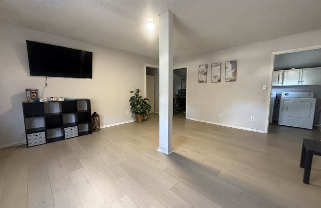 109 Bonham apt C photos photos